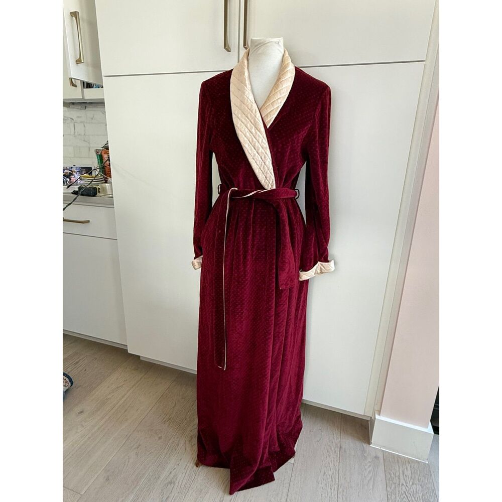 Vintage Burgundy Red Velvet Floor Length Robe Quilted Satin Collar Belt L